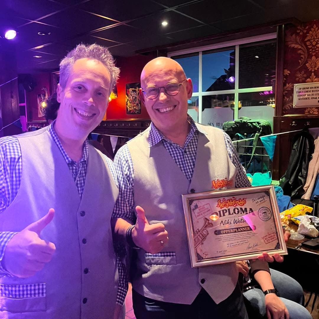 Niki Wetser neemt de optredensplanning over van Bobby
